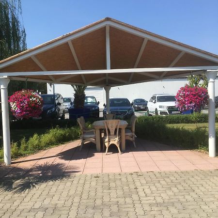 Havel Marin Gmbh Villa Brandenburg  ภายนอก รูปภาพ